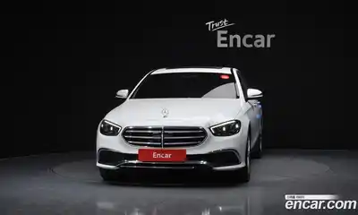 Mercedes-Benz E-Class 2021 2.0 гидро в Москве, миниатюра 3