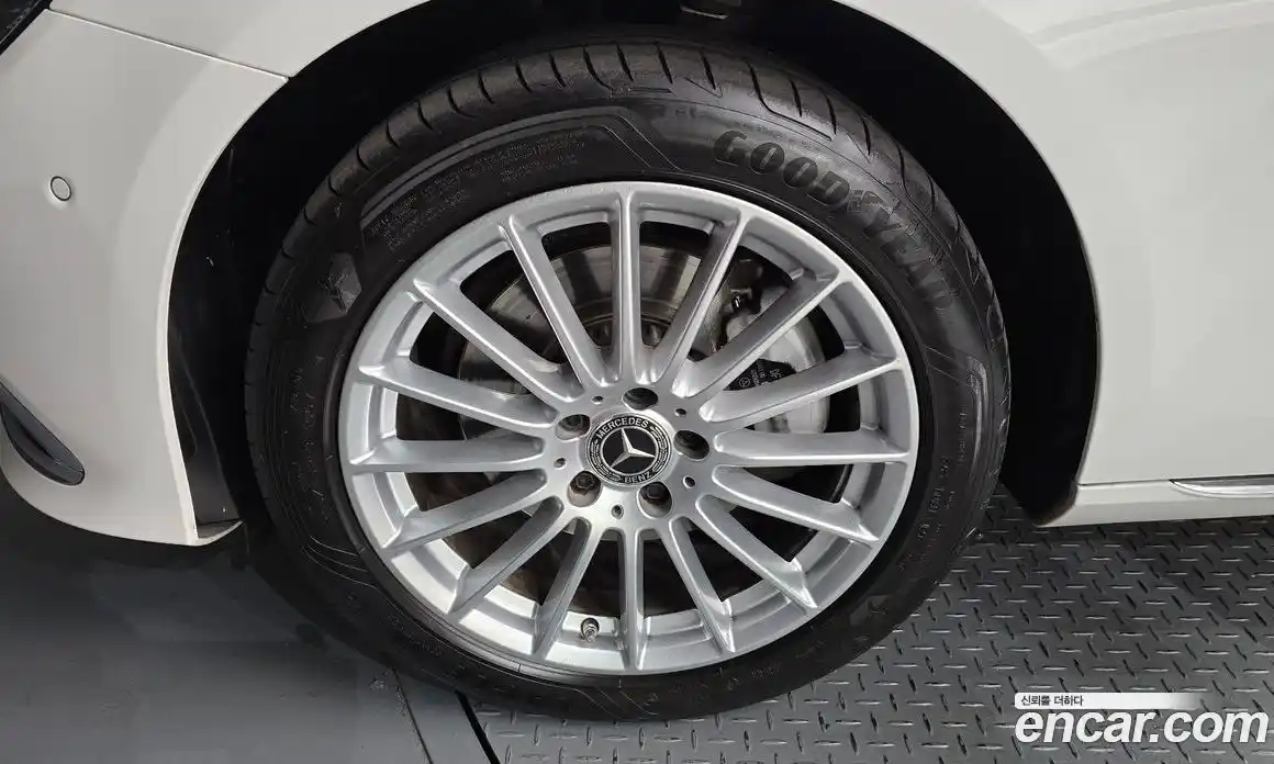 Mercedes-Benz E-Class 2021 2.0 гидро в Москве, фото 5