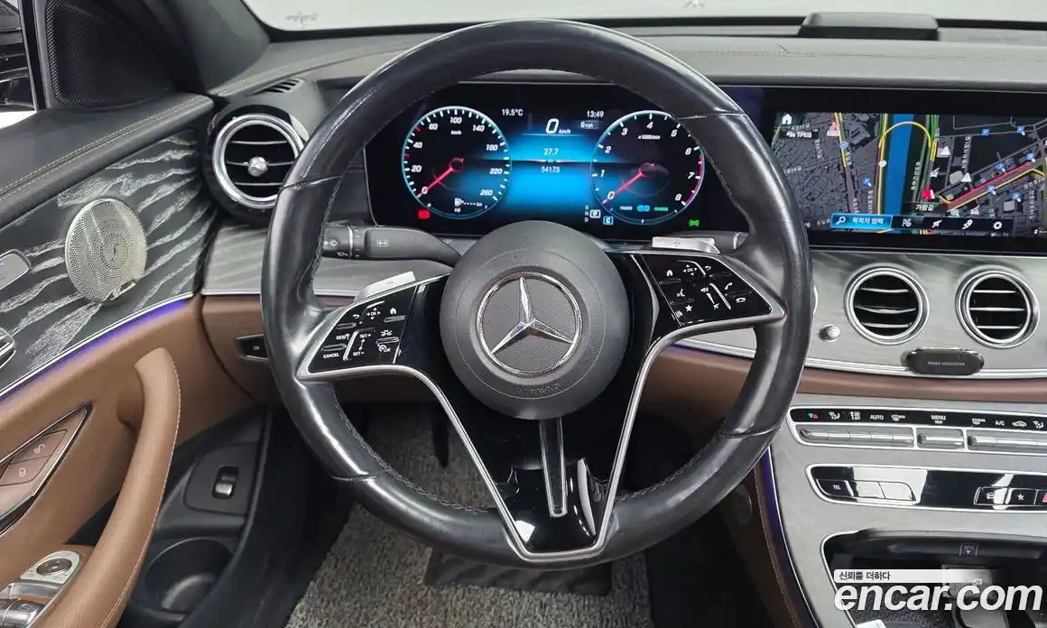 Mercedes-Benz E-Class 2023 2.0 гидро в Москве, фото 13