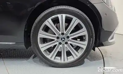 Mercedes-Benz E-Class 2023 2.0 гидро в Москве, миниатюра 5