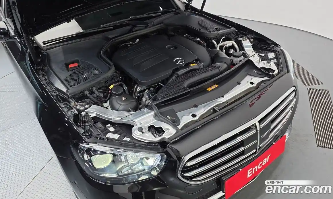 Mercedes-Benz E-Class 2023 2.0 гидро в Москве, фото 6