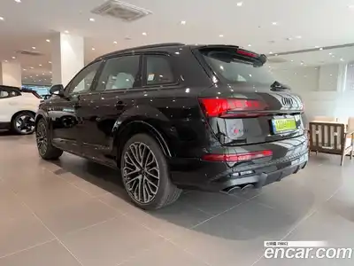 Audi SQ7 2026 4.0 гидро в Москве № 1291934, миниатюра 2