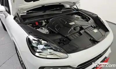 Porsche Cayenne 2023 3.0 гидро в Москве № 1292530, миниатюра 6