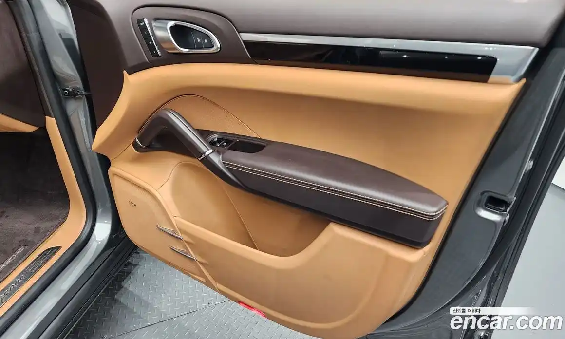 Porsche Cayenne 2015 3.0 гидро в Москве № 1292632, фото 20