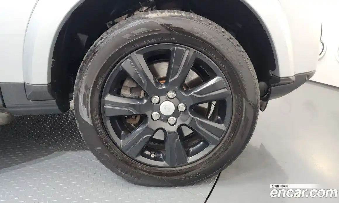 Land Rover Discovery 2015 3.0 гидро в Москве № 1293221, фото 5