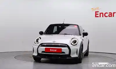 Mini Cooper Convertible 2024 1.5 гидро в Москве № 1293396, миниатюра 3