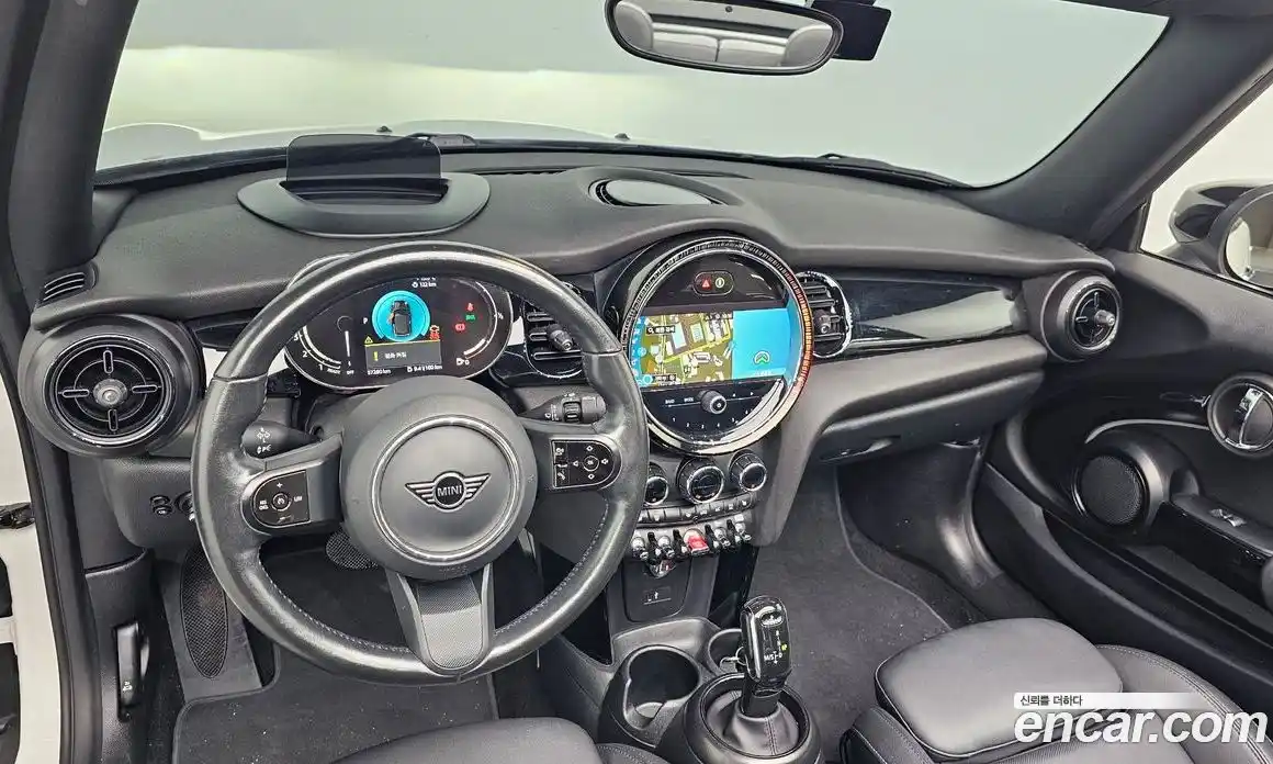 Mini Cooper Convertible 2024 1.5 гидро в Москве № 1293396, фото 7