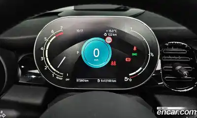 Mini Cooper Convertible 2024 1.5 гидро в Москве № 1293396, миниатюра 8