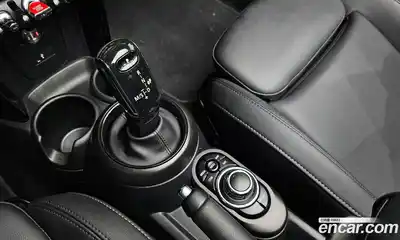 Mini Cooper Convertible 2024 1.5 гидро в Москве № 1293396, миниатюра 9
