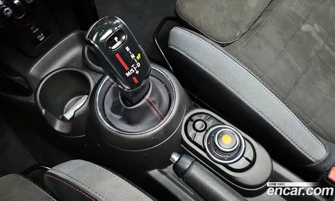 Mini Cooper 2021 2.0 гидро в Москве № 1293436, фото 9