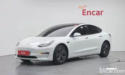 Tesla Model 3, 2022