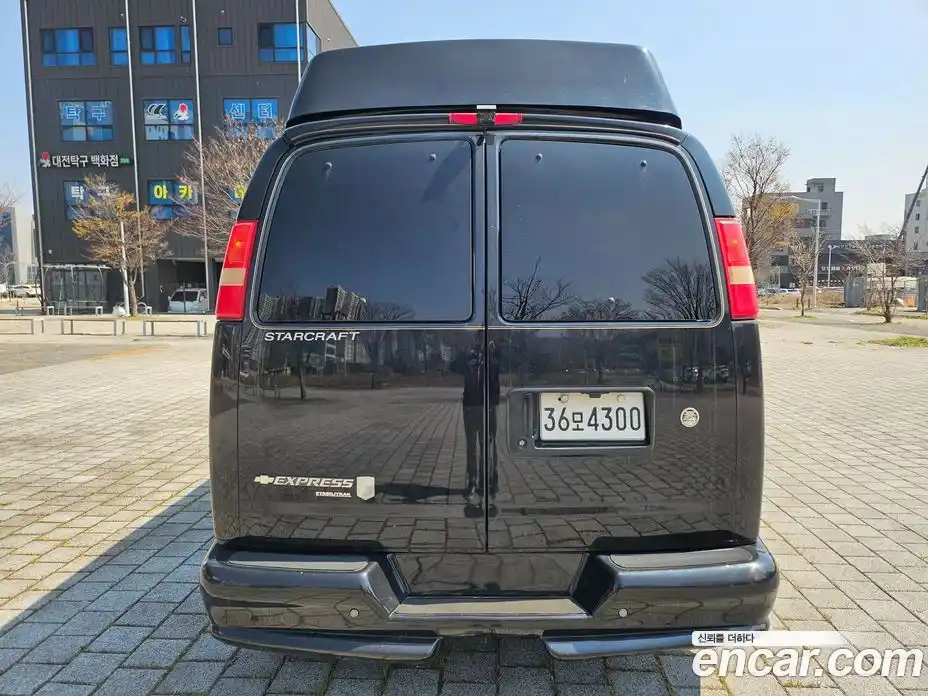 Chevrolet Express Van 2012 5.3 Автомат в Москве № 1295528, фото 7