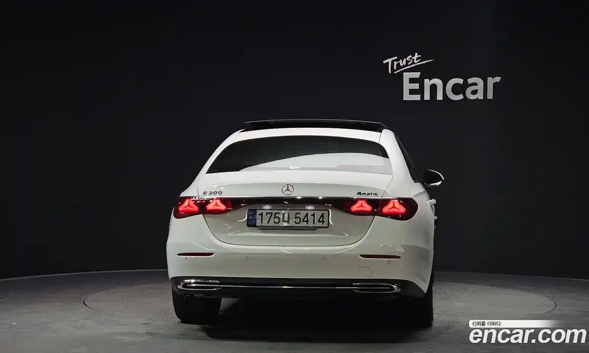 Mercedes-Benz E-Class 2024 2.0 гидро в Москве № 143132, фото 4