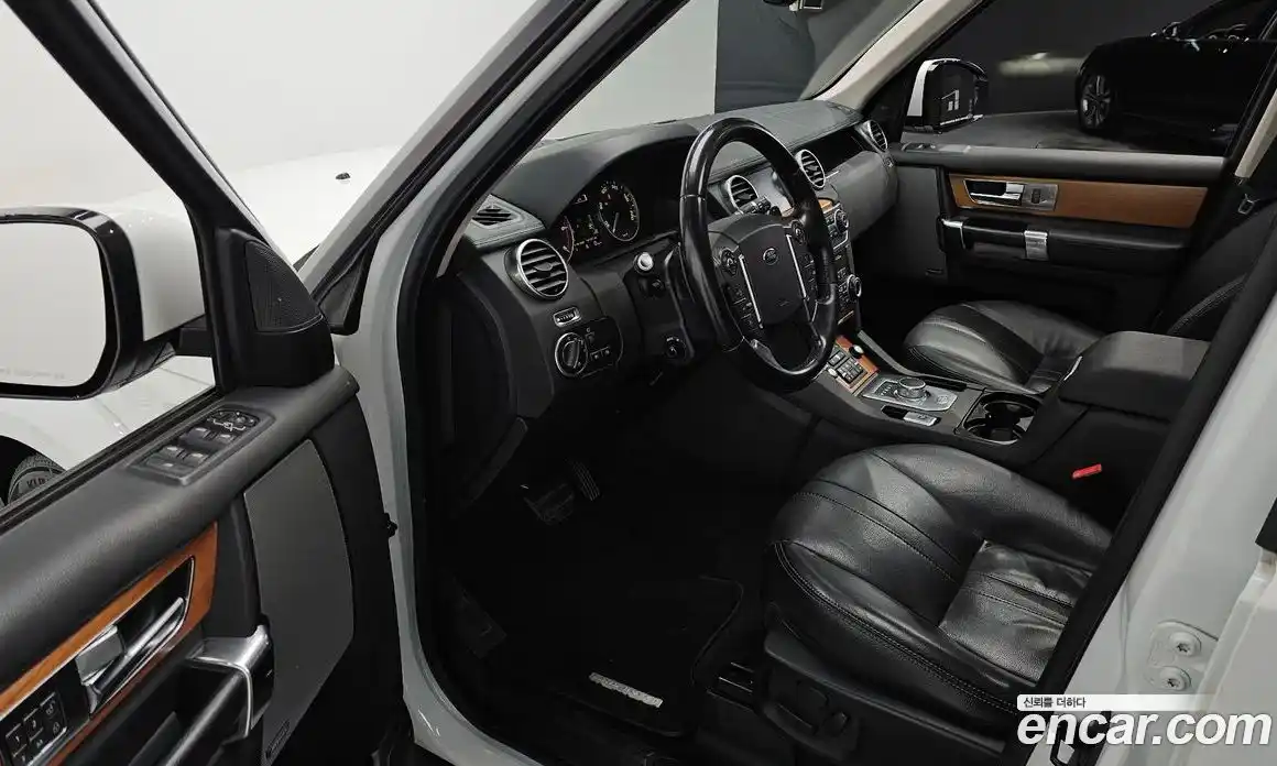 Land Rover Discovery 2015 3.0 гидро в Москве № 166630, фото 11