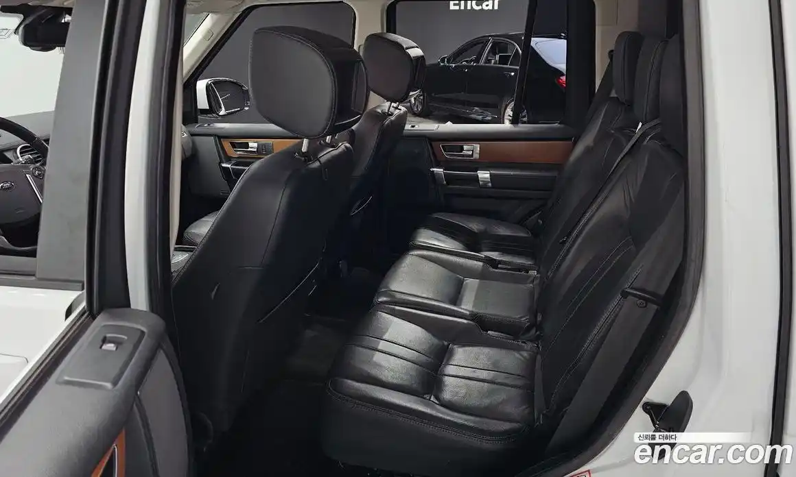 Land Rover Discovery 2015 3.0 гидро в Москве № 166630, фото 12
