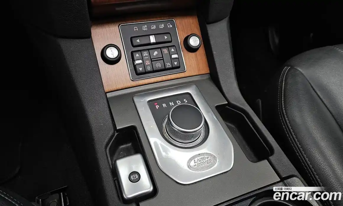 Land Rover Discovery 2015 3.0 гидро в Москве № 166630, фото 9