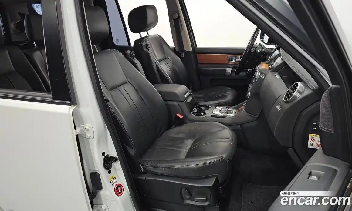 Land Rover Discovery 2015 3.0 гидро в Москве № 166630, фото 10