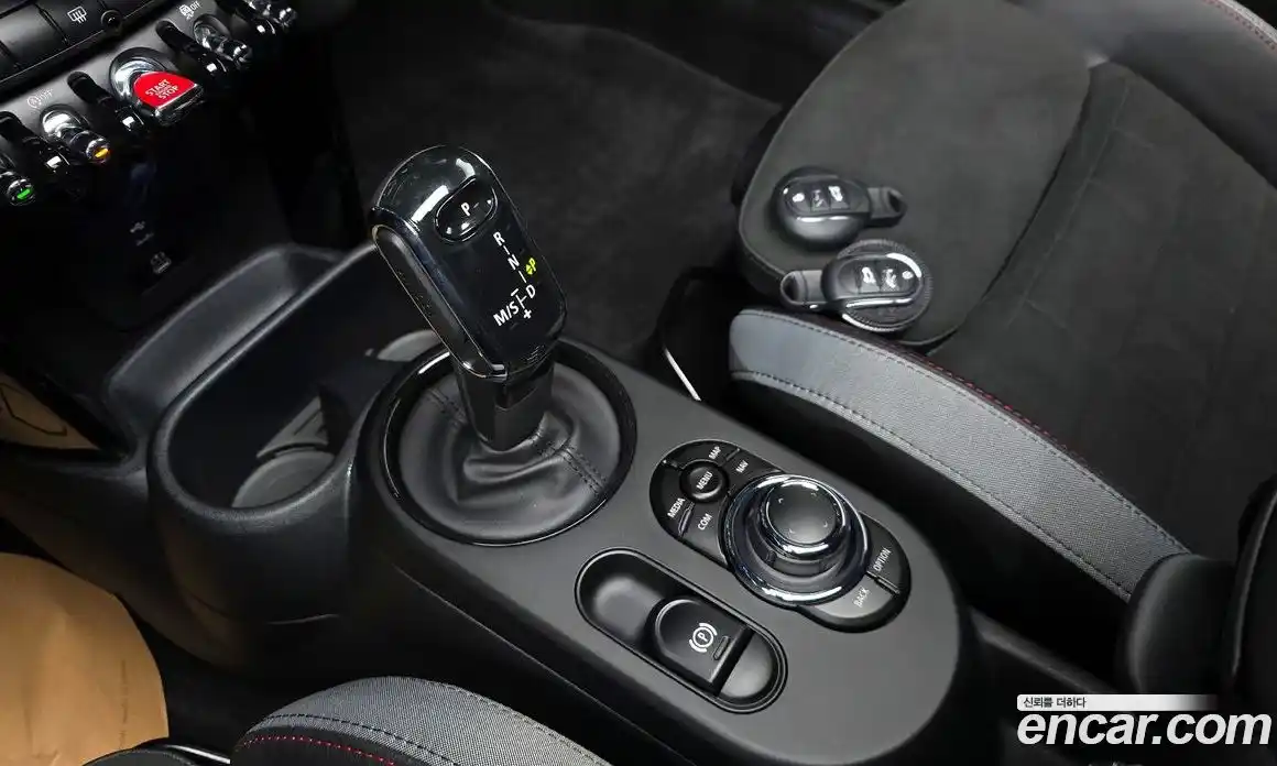 Mini Cooper 2023 2.0 гидро в Москве № 178455, фото 9