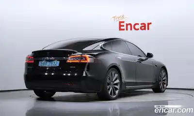 Tesla Model S 2019 0.3 гидро в Москве № 198559, миниатюра 2