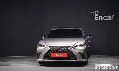 Lexus ES 2024 2.5 гидро в Москве № 198725, миниатюра 3