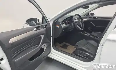 Volkswagen Passat 2022 2.0 гидро в Москве № 199060, миниатюра 11
