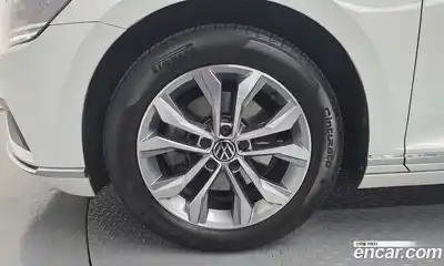 Volkswagen Passat 2022 2.0 гидро в Москве № 199060, миниатюра 5