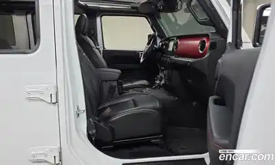 Jeep Wrangler 2023 2.0 гидро в Москве № 199433, миниатюра 11