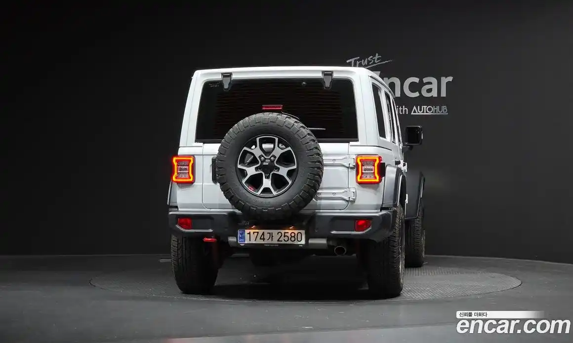 Jeep Wrangler 2023 2.0 гидро в Москве № 199433, фото 4
