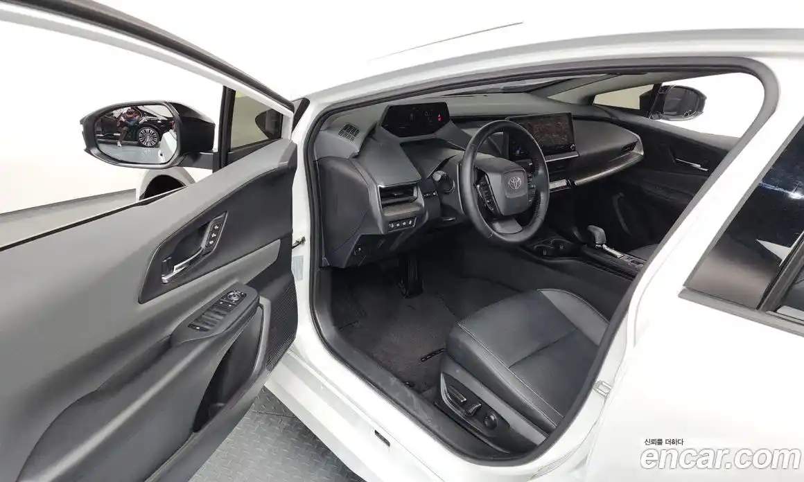 Toyota Prius 2024 2.0 гидро в Москве № 199587, фото 9