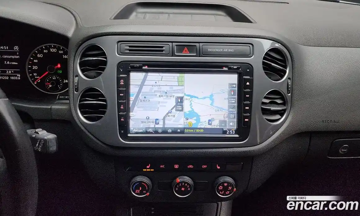 Volkswagen Tiguan 2015 2.0 гидро в Москве № 211748, фото 14