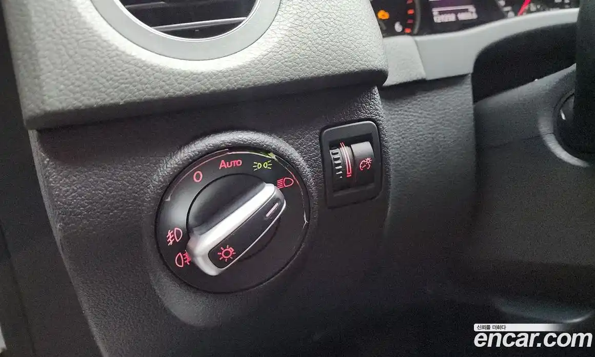 Volkswagen Tiguan 2015 2.0 гидро в Москве № 211748, фото 18