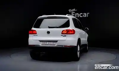 Volkswagen Tiguan 2015 2.0 гидро в Москве № 211748, миниатюра 4