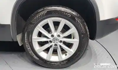 Volkswagen Tiguan 2015 2.0 гидро в Москве № 211748, миниатюра 5