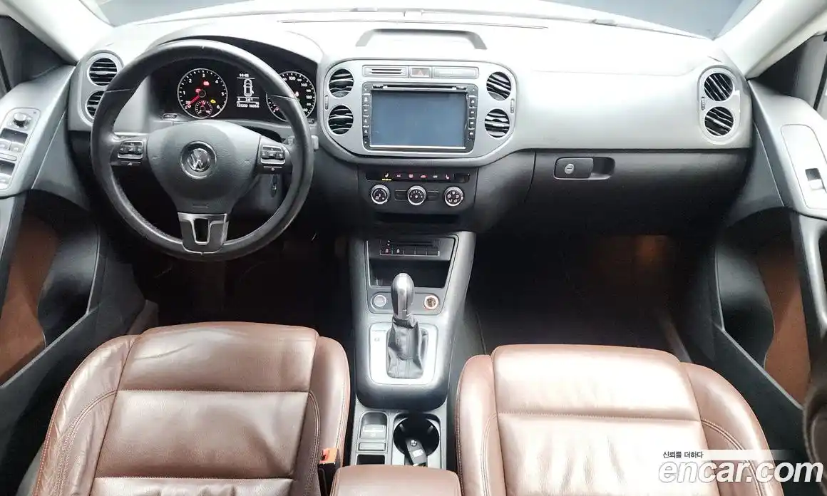 Volkswagen Tiguan 2015 2.0 гидро в Москве № 211748, фото 7