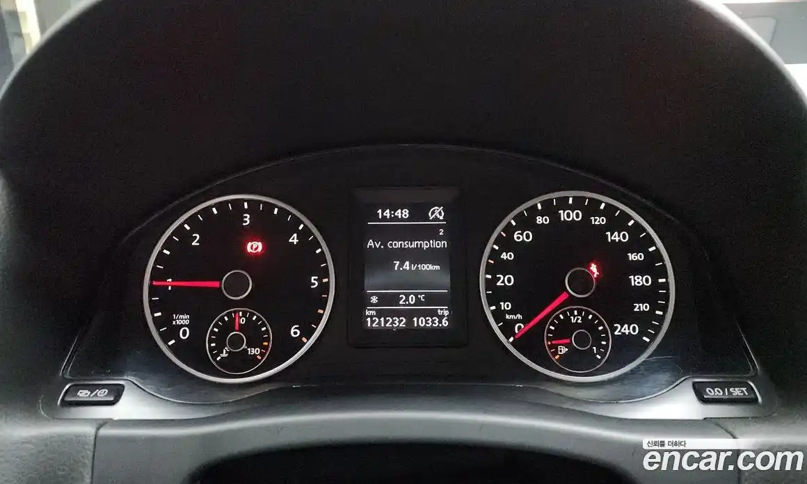Volkswagen Tiguan 2015 2.0 гидро в Москве № 211748, фото 8