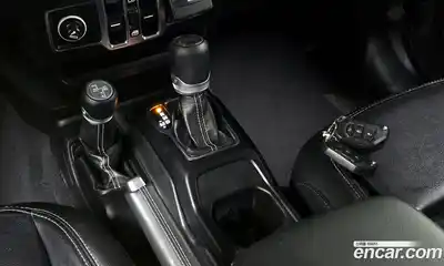 Jeep Wrangler 2019 2.0 гидро в Москве № 232433, миниатюра 9
