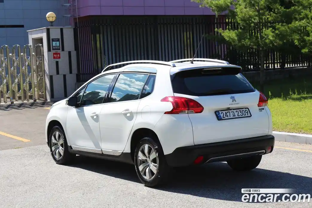 Peugeot 2008 2015 1.6 гидро в Москве № 236399, фото 3