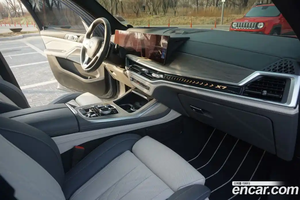BMW X7 2023 3.0 гидро в Москве, фото 9