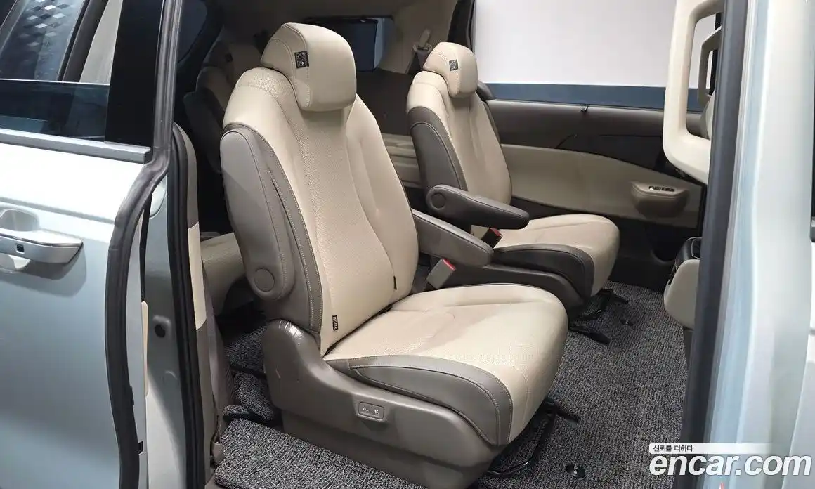 Kia Canival 2024 1.6 Автомат в Москве № 1244829, фото 12