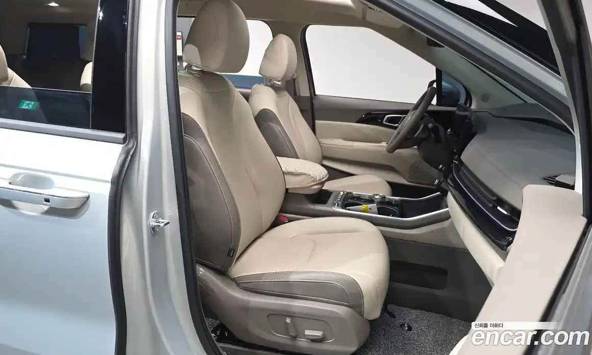 Kia Canival 2024 1.6 Автомат в Москве № 1244829, фото 10