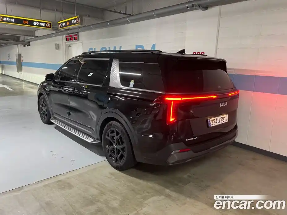 Kia Canival 2025 2.2 Автомат в Москве № 1244947, фото 3