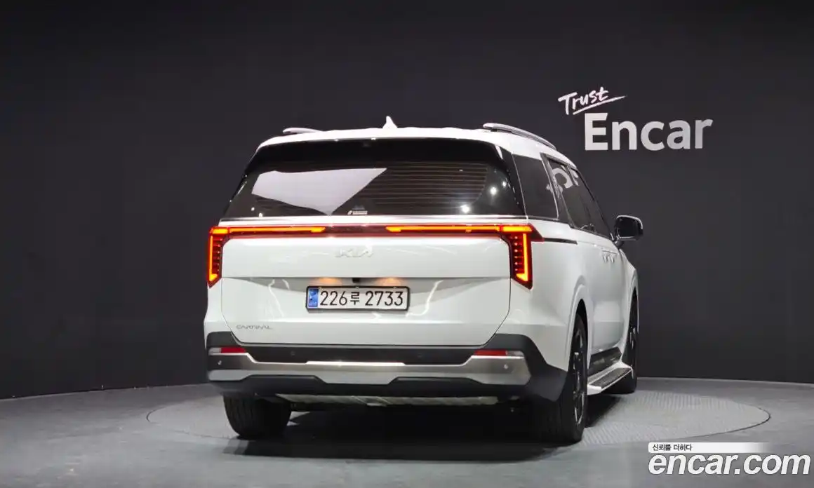 Kia Canival 2025 2.2 гидро в Москве № 1245060, фото 4