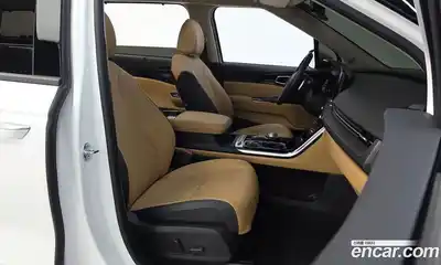 Kia Canival 2023 2.2 Автомат в Москве № 1245080, миниатюра 11