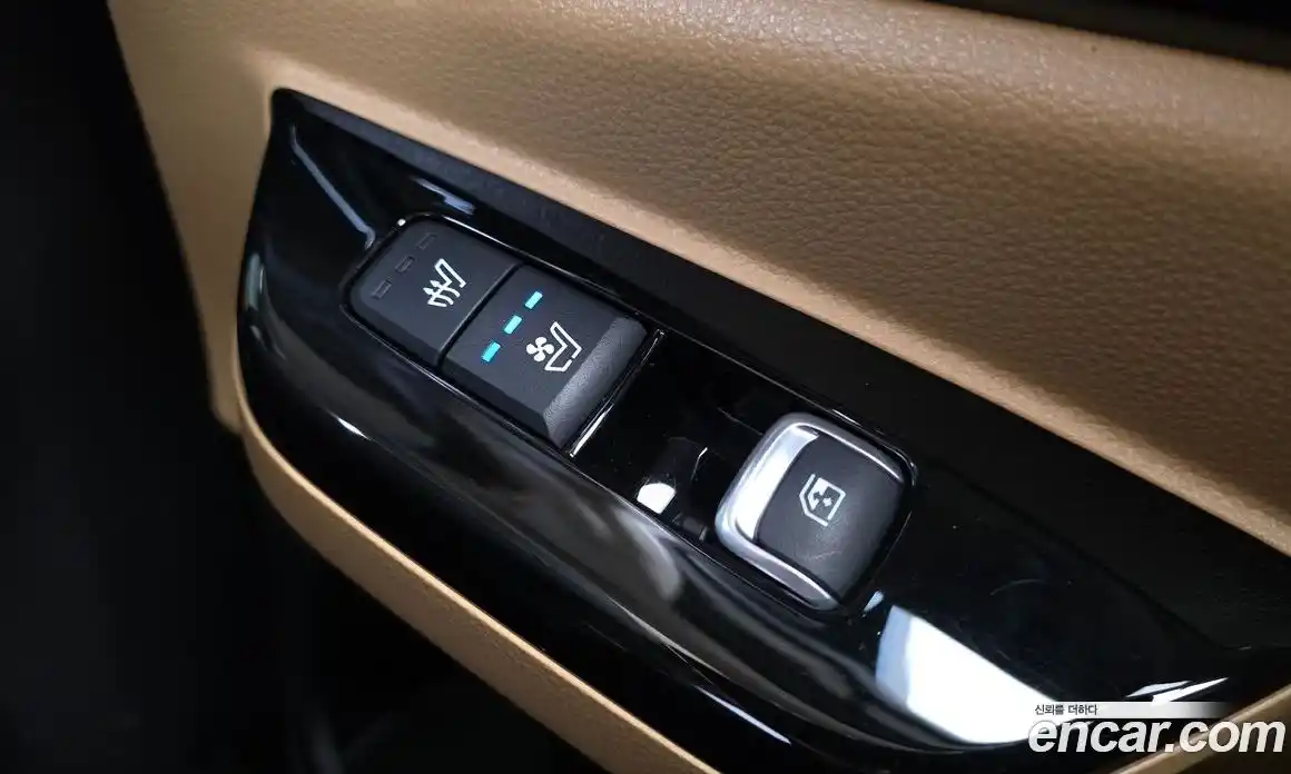 Kia Canival 2023 2.2 Автомат в Москве № 1245080, фото 19