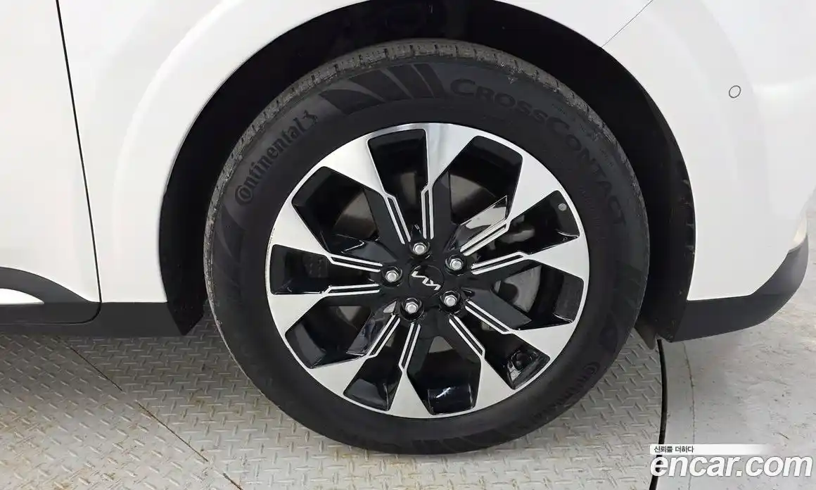 Kia Canival 2023 2.2 Автомат в Москве № 1245080, фото 5