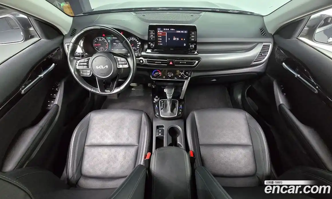 Kia Seltos 2022 1.6 гидро в Москве № 1245263, фото 7
