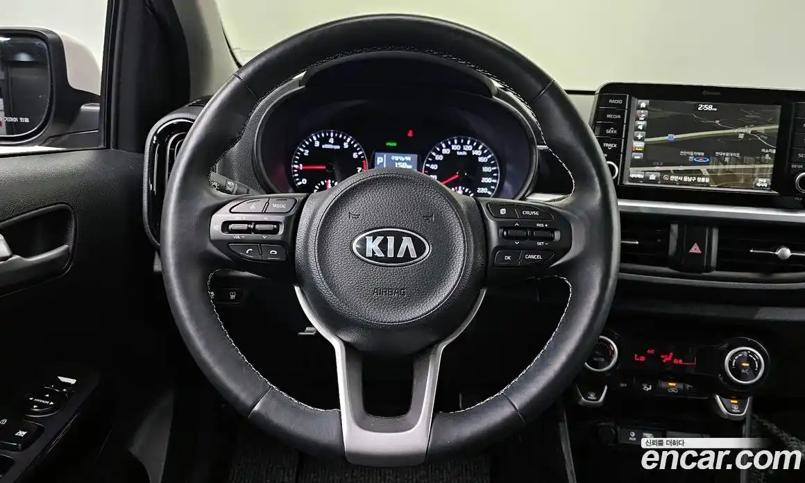 Kia Morning 2018 1.0 Автомат в Москве № 1245355, фото 15
