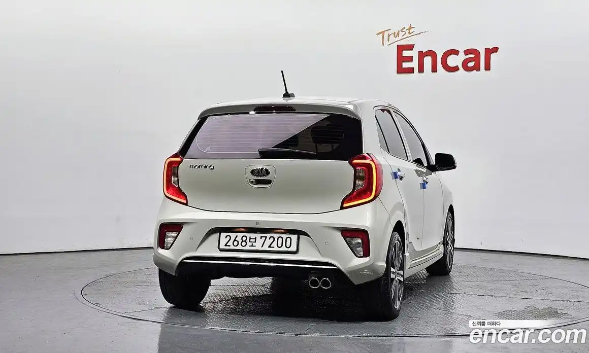 Kia Morning 2018 1.0 Автомат в Москве № 1245355, фото 4