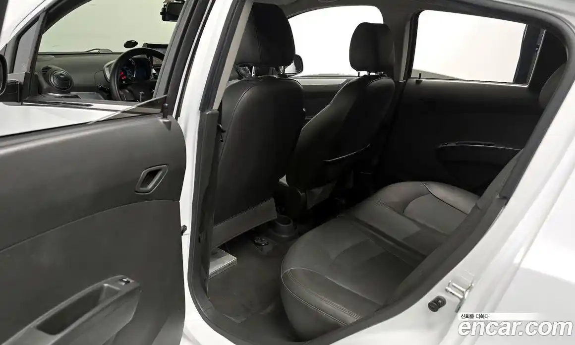 Chevrolet Spark 2014 1.0 гидро в Москве № 1246962, фото 12
