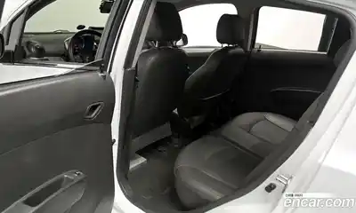 Chevrolet Spark 2014 1.0 гидро в Москве № 1246962, миниатюра 12